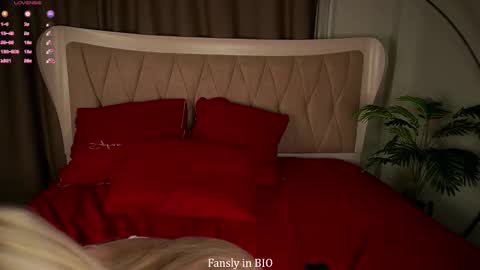 Amy online show from November 16, 3:23 pm