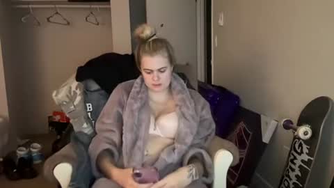 ababyy2901 online show from October 30, 7:11 am