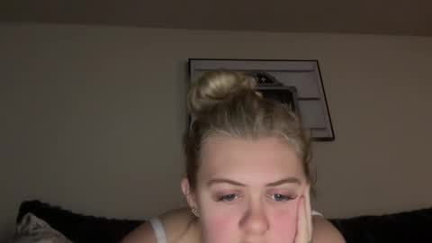 ababyy2901 online show from September 17, 6:44 am