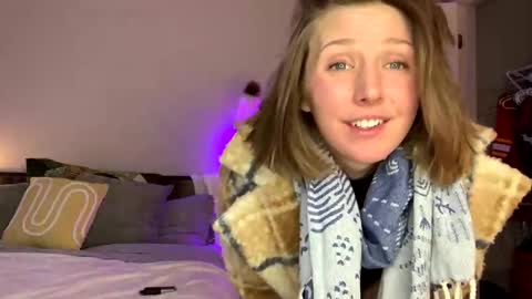 Abbie online show from March 2, 9:52 pm