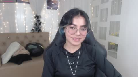 Abbi online show from January 13, 6:38 pm