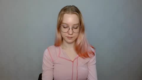 Abby Lovense is active online show from December 22, 9:55 am