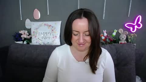 abbytaylorr online show from April 9, 6:30 am