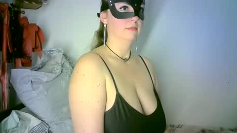 GoldenFish online show from February 18, 9:53 pm