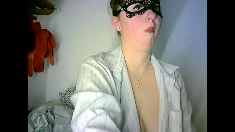 GoldenFish online show from February 21, 9:54 pm