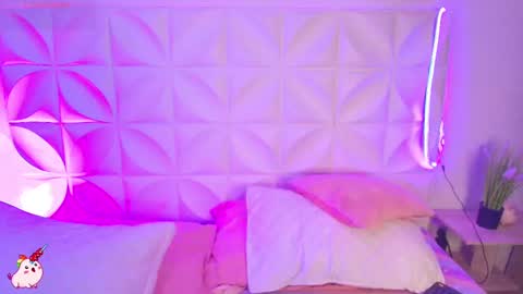 Abril  online show from September 15, 10:34 am