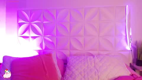 Abril  online show from September 19, 9:52 am