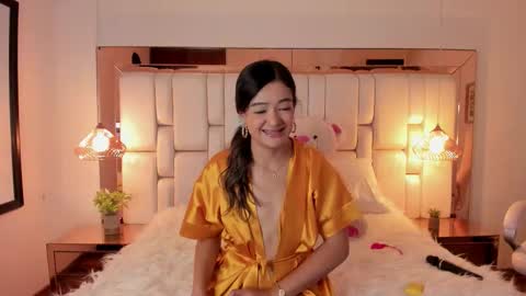 abril_cooper11 online show from October 2, 2:49 am