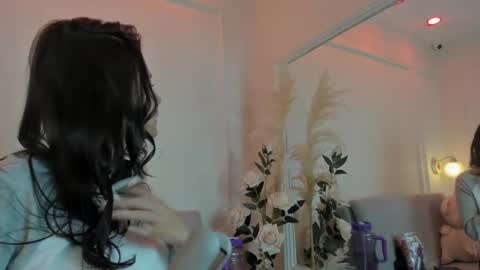 Abril jones online show from December 17, 12:22 pm