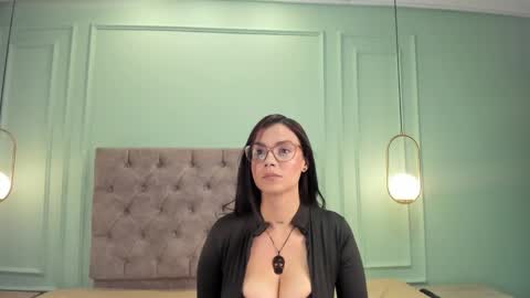 Abril jones online show from January 21, 5:20 pm