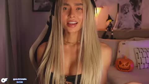 My name is Alexa. Please say hello I like to chat with you. If you have requests please use tip online show from October 9, 2:05 am