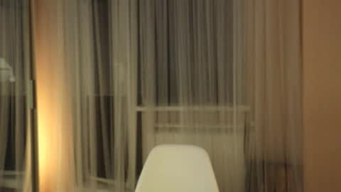 my inst   love inside 17 online show from October 3, 5:18 pm