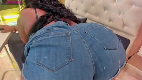 adabenneth online show from September 30, 10:25 pm