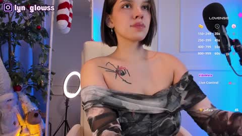 Adalyn online show from December 25, 9:45 am