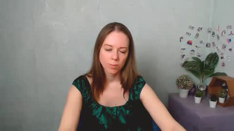 adamais_ online show from March 21, 8:19 am