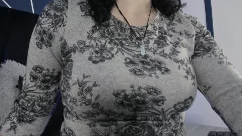 Ade  online show from December 17, 7:37 pm