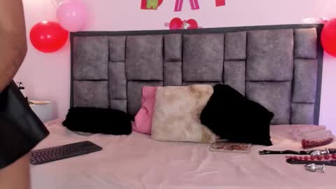 adela online show from February 14, 4:58 am