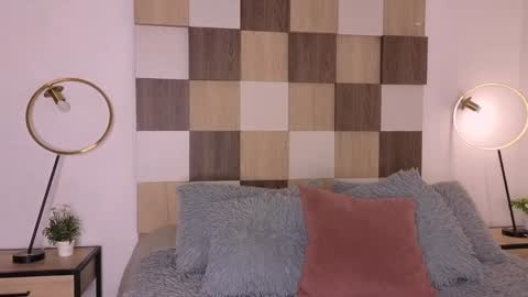 Andrea online show from January 15, 12:15 pm