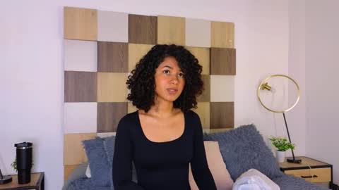 Andrea online show from January 12, 6:15 pm