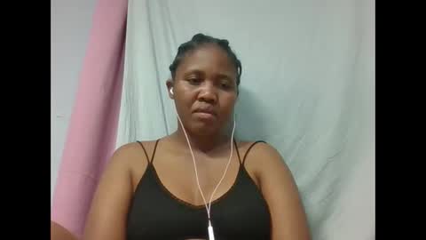 adelealy online show from October 22, 6:46 pm