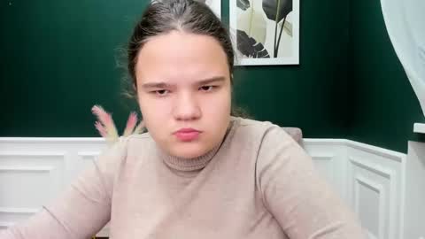 adelecruzz online show from January 31, 8:11 am