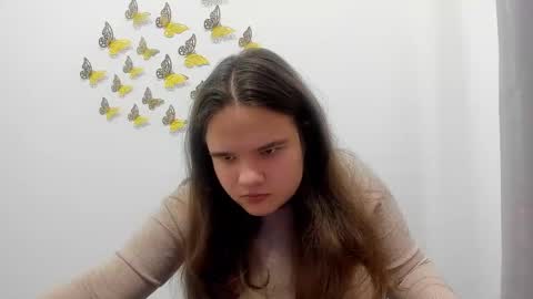 adelecruzz online show from January 24, 1:25 pm