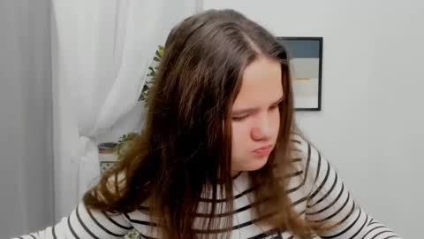 adelecruzz online show from February 7, 8:11 am