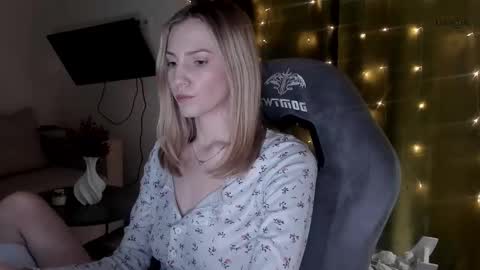 Adele Shine online show from February 12, 11:29 am