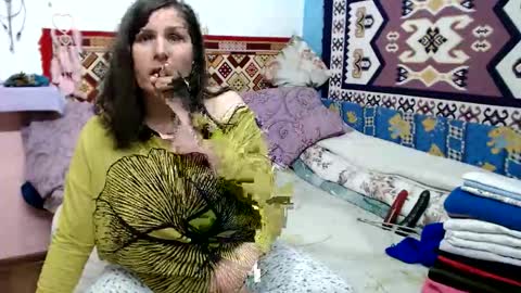 adelinemilf online show from February 11, 10:39 am