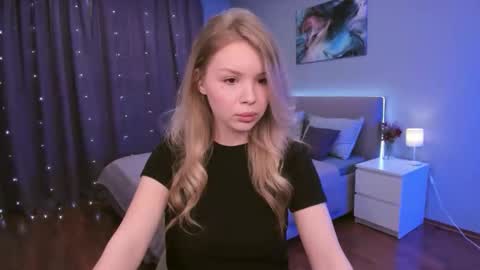 adelllovely online show from December 2, 11:12 am