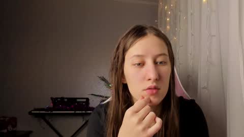 Adell online show from January 7, 10:30 pm