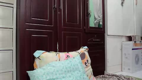 annelovesu online show from September 15, 9:39 am