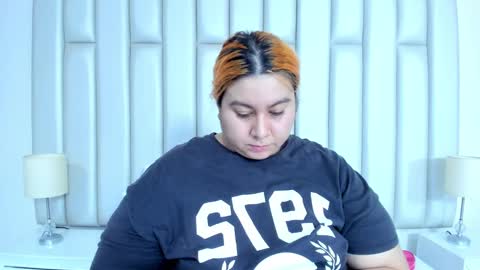 ANDREA PEREZ online show from February 5, 11:55 am