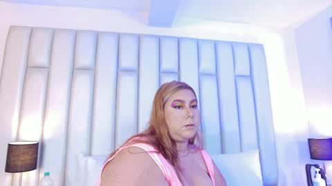 ANDREA PEREZ online show from April 1, 1:41 pm