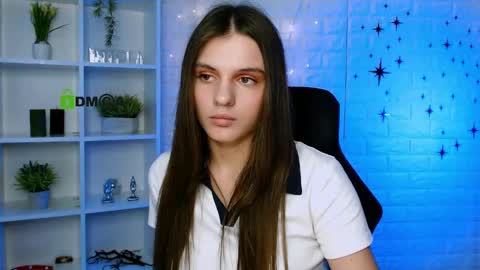 Adriana online show from June 3, 9:43 am