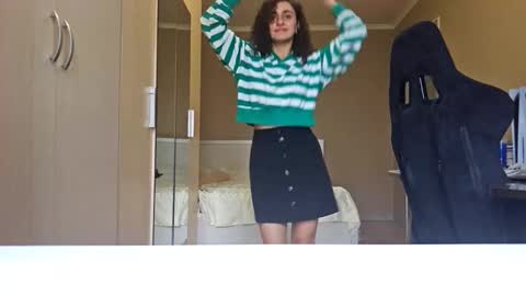 adrianasegrest online show from December 2, 7:43 am