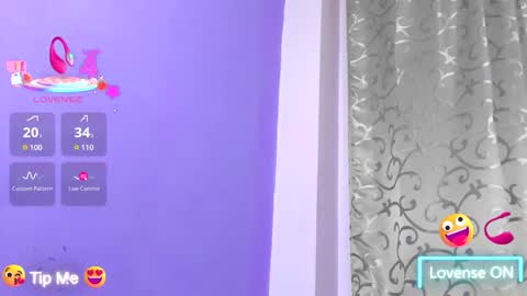 adriannalyly online show from October 18, 7:26 pm