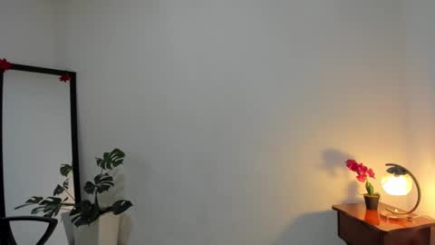 Lorena online show from September 19, 3:00 pm