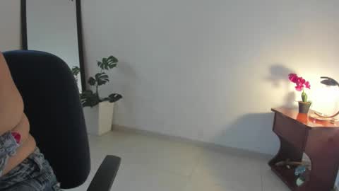 Lorena online show from September 17, 2:48 pm