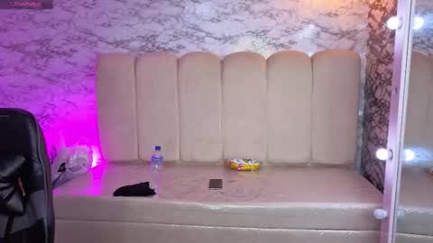 afrodita_wild_v online show from March 4, 3:02 am