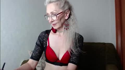 Agatha online show from November 15, 11:11 am