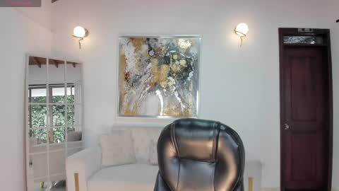 Agatha online show from April 26, 10:18 pm