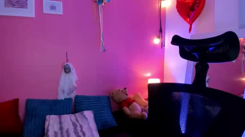  ines  online show from October 11, 2:53 pm