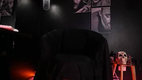 agnes_jones online show from October 4, 10:58 pm