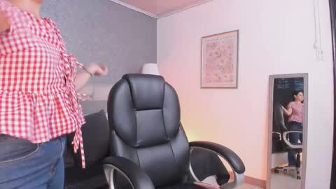 Ahmara  online show from February 9, 11:34 am