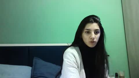 Selena online show from January 11, 10:40 am