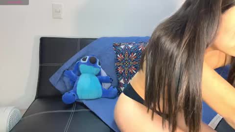 AHSLEY online show from December 18, 2:27 am