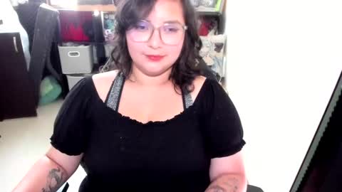 Catalina online show from October 15, 9:06 pm