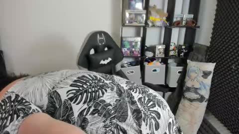 Catalina online show from February 26, 12:16 pm