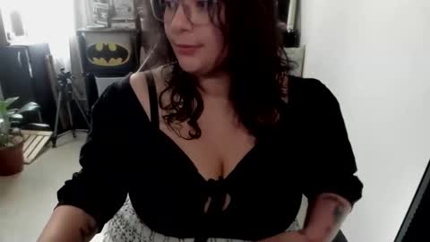 Catalina online show from March 10, 1:48 pm